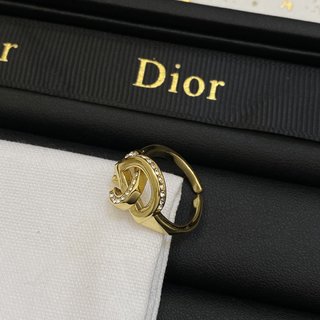 High   Quality  Fashion    Ring    07121619