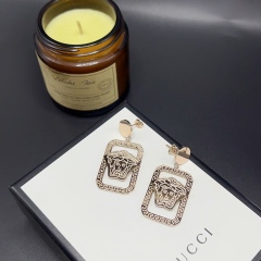 High   Quality   Fashion    Earring   01025