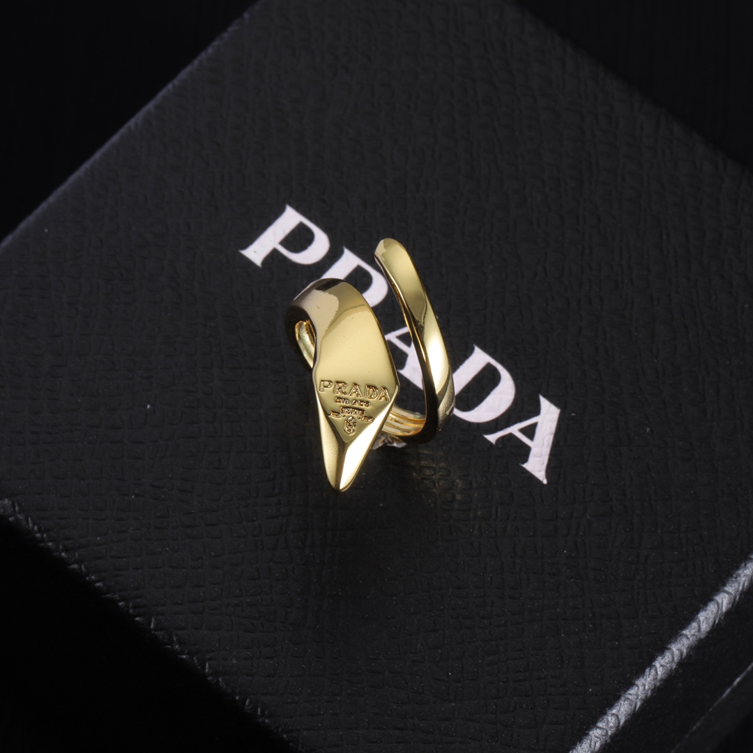 High   Quality  Fashion   Ring  07137022