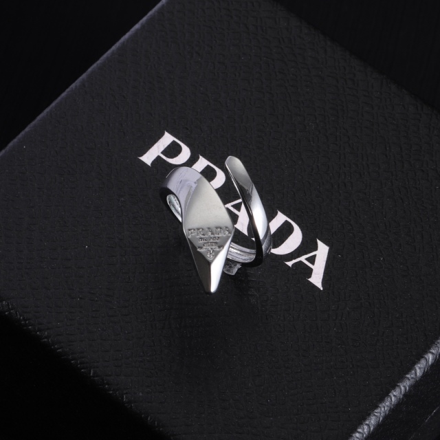 High   Quality  Fashion   Ring  07137022