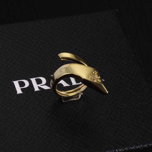 High   Quality  Fashion   Ring  07137022
