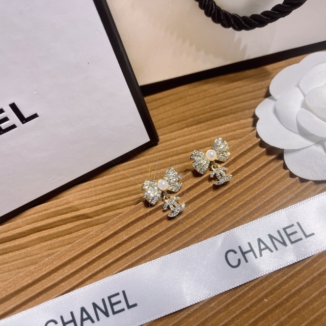 High   Quality   Fashion    Earring   01721