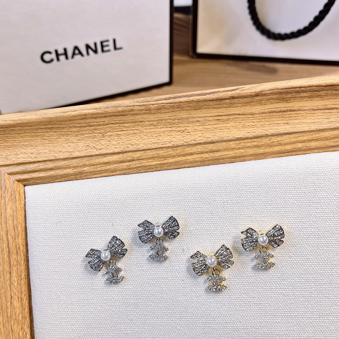 High   Quality   Fashion    Earring   01721