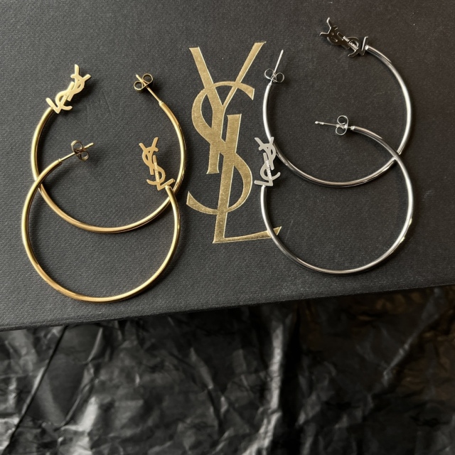 High   Quality   Fashion    Earring   01858