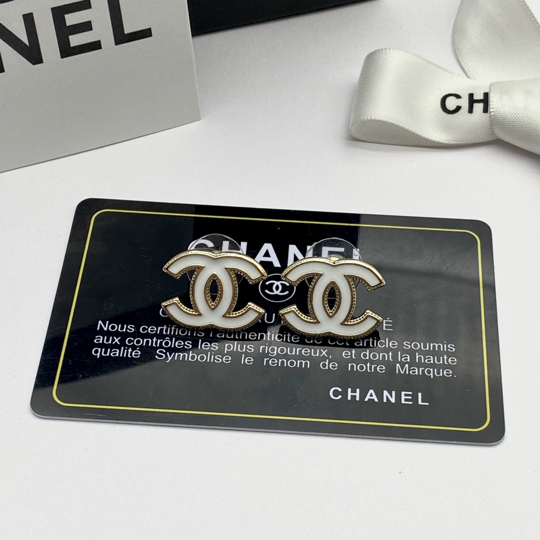 High   Quality  Fashion    Earring    09155707