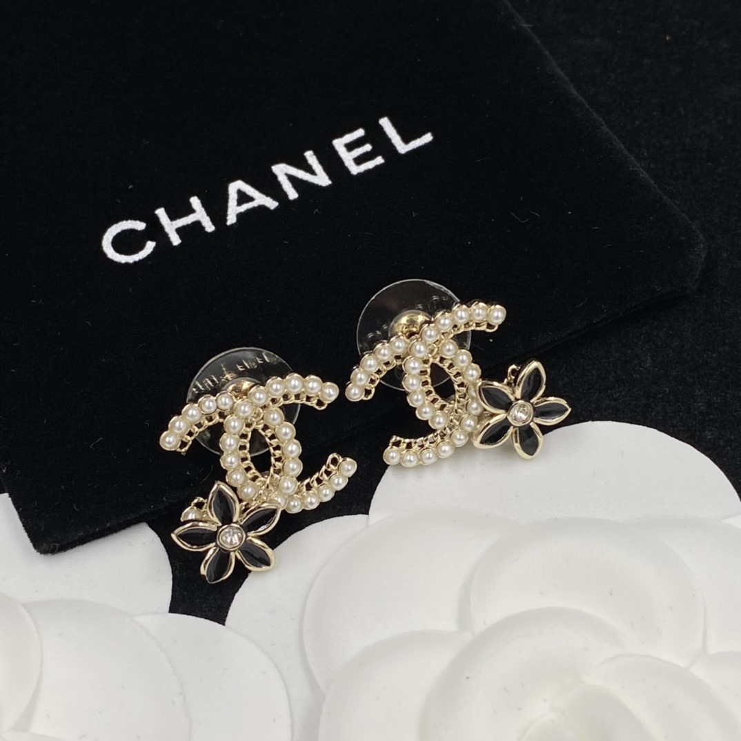 High   Quality  Fashion    Earring    09155708