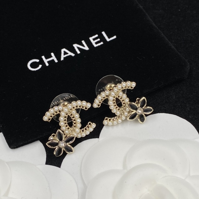 High   Quality  Fashion    Earring    09155708