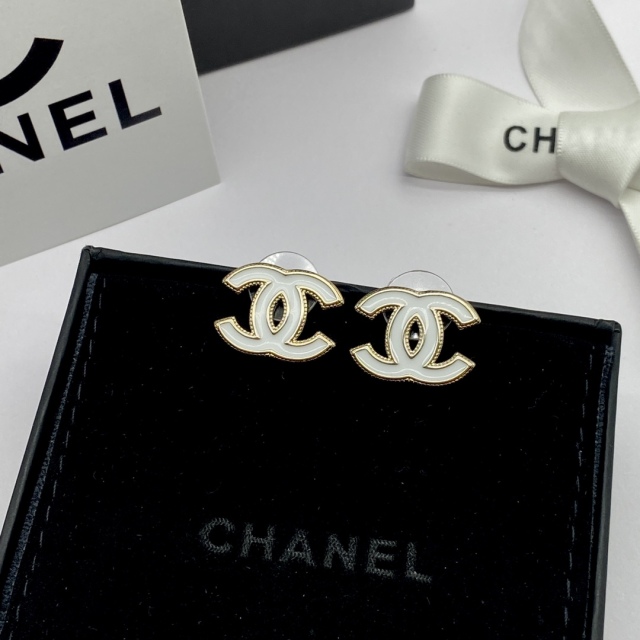 High   Quality  Fashion    Earring    09155707