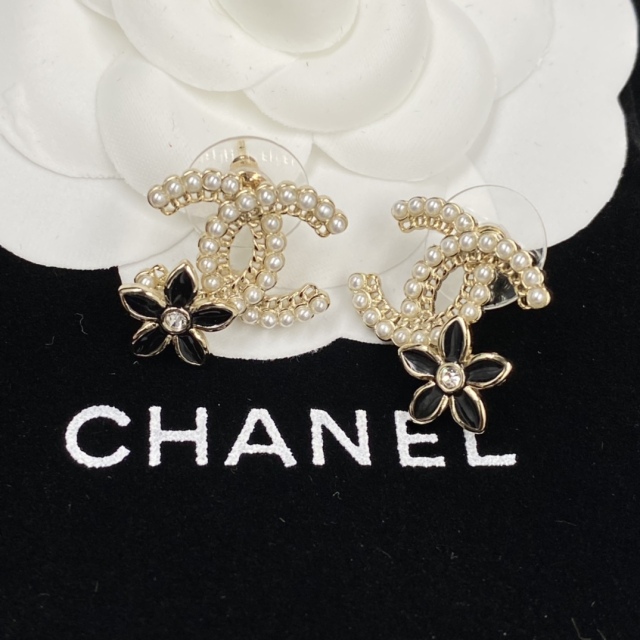 High   Quality  Fashion    Earring    09155708