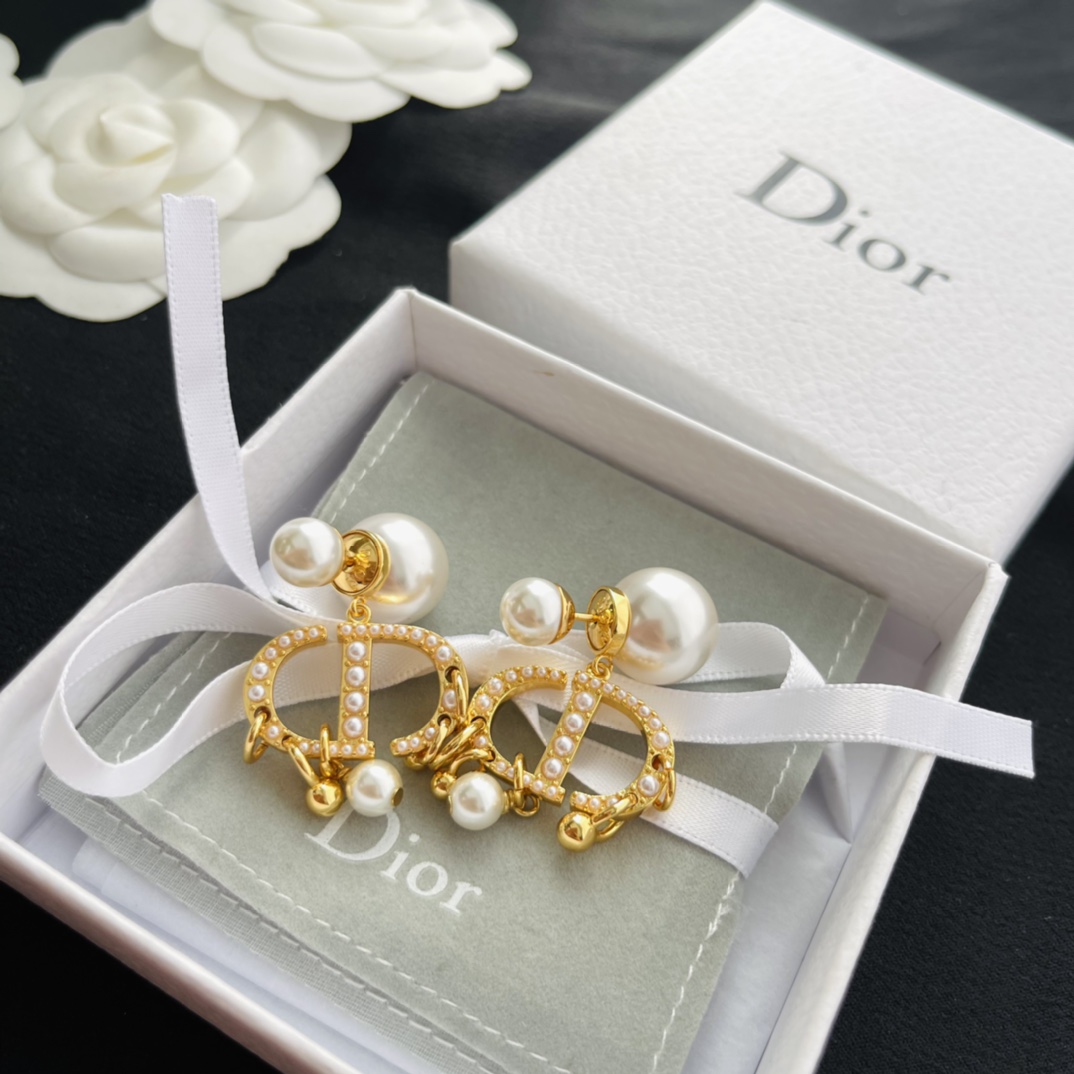 High   Quality  Fashion    Earring    07155730