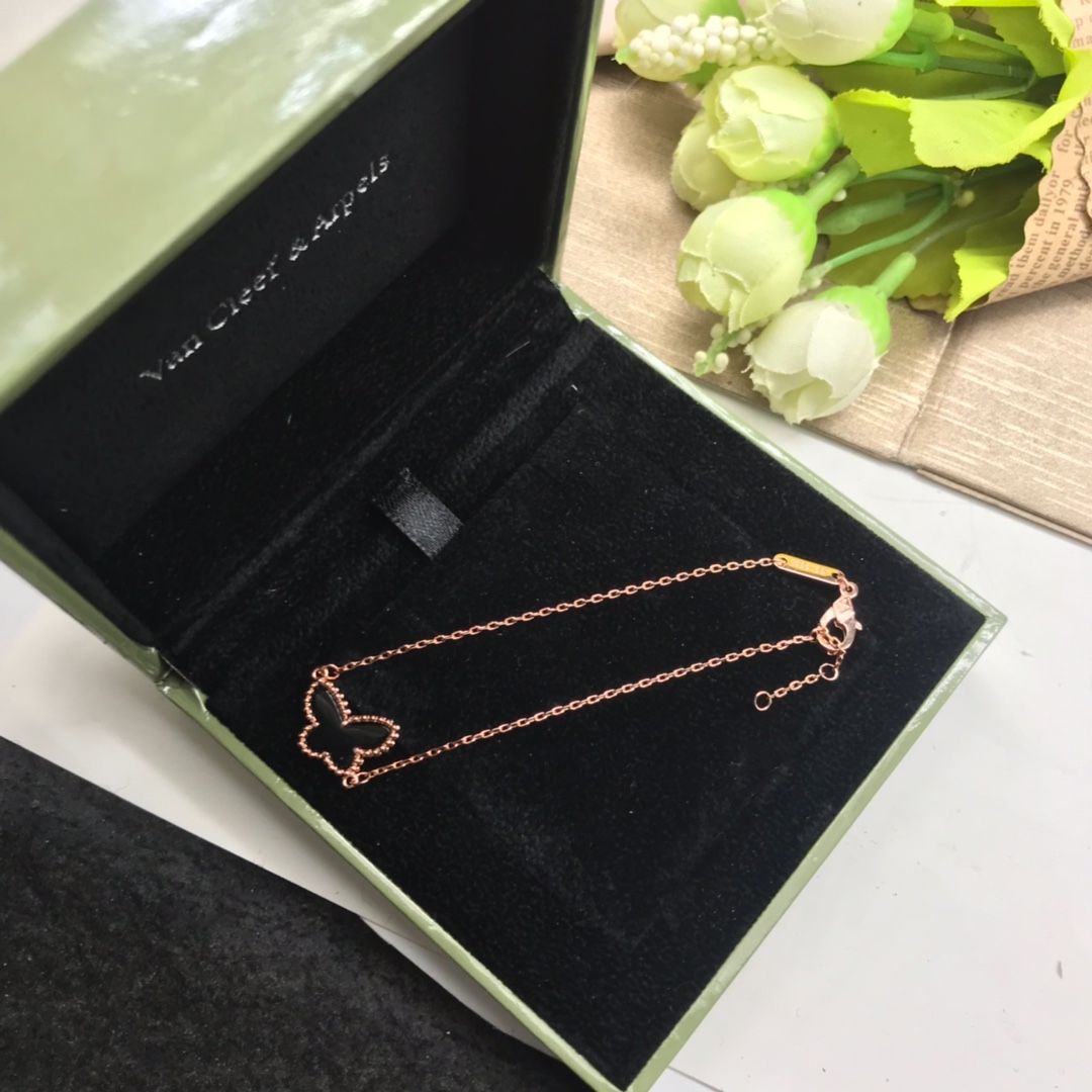 High   Quality  Fashion   Bracelet      03101809