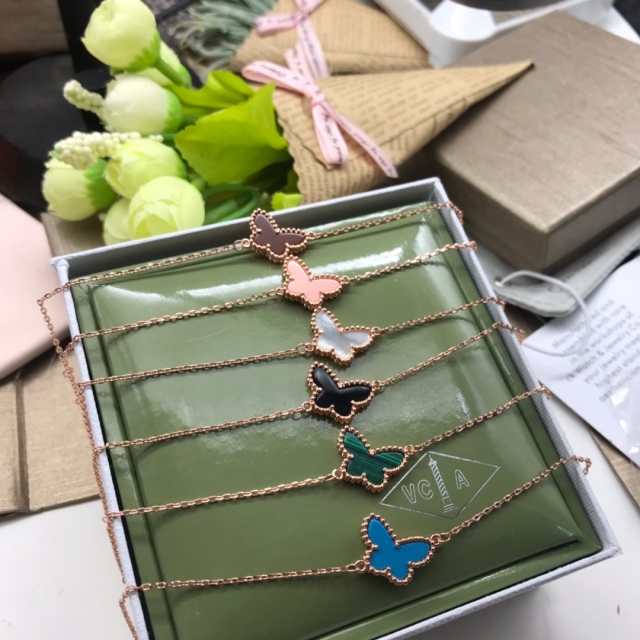 High   Quality  Fashion   Bracelet      03101809