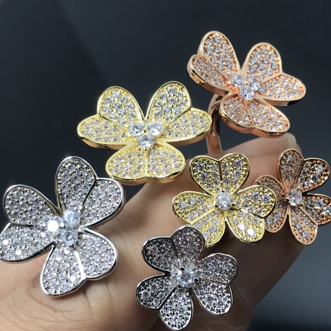High   Quality  Fashion   Ring   03129346