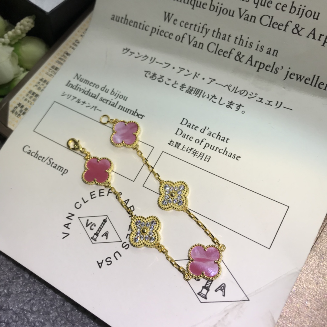 High   Quality  Fashion   Bracelet      03102081