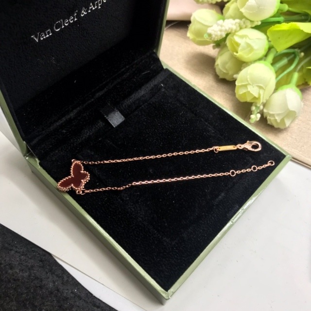 High   Quality  Fashion   Bracelet      03101809