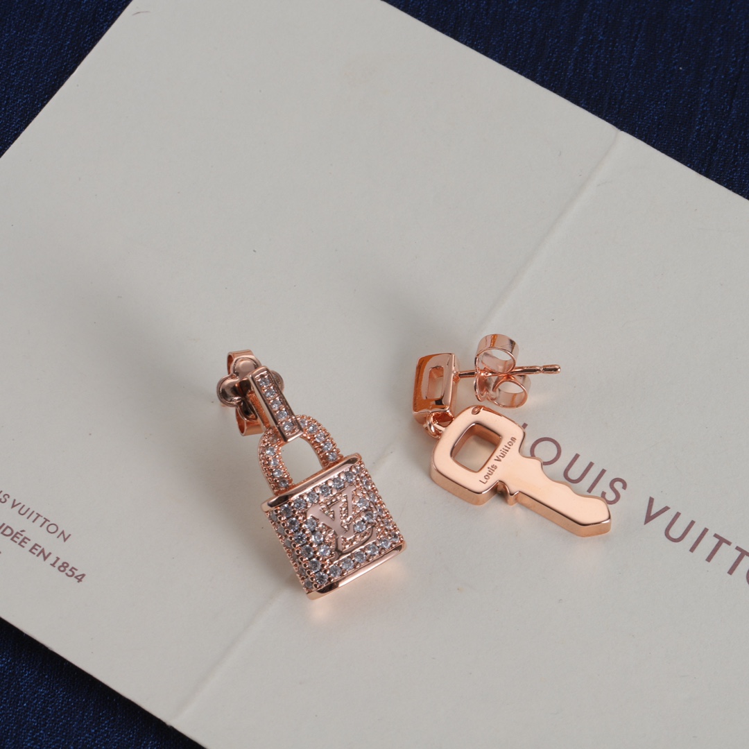 High   Quality  Fashion   Earring  07137266