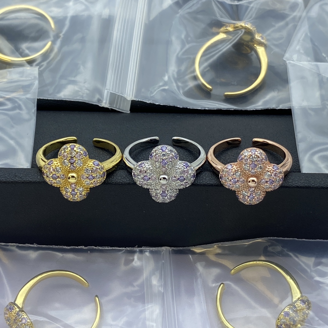 High   Quality  Fashion    Ring  07137242