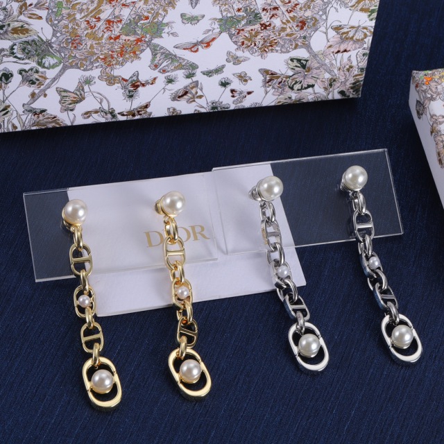 High   Quality  Fashion   Earring   07137262