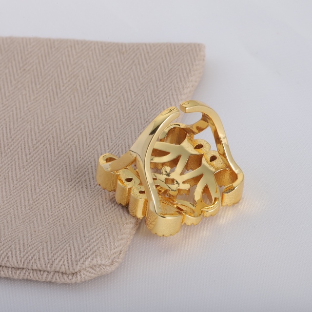 High   Quality  Fashion   Ring  07119543
