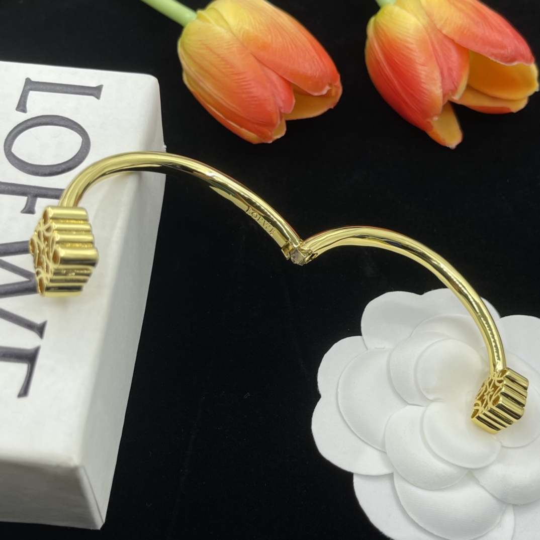 High   Quality  Fashion   Bracelet  07121484