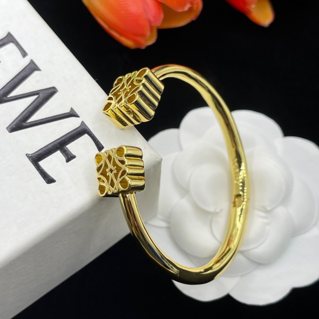 High   Quality  Fashion   Bracelet  07121484
