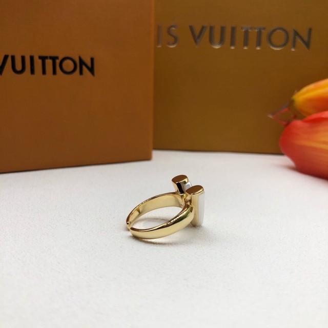 High   Quality  Fashion   Ring   09155985