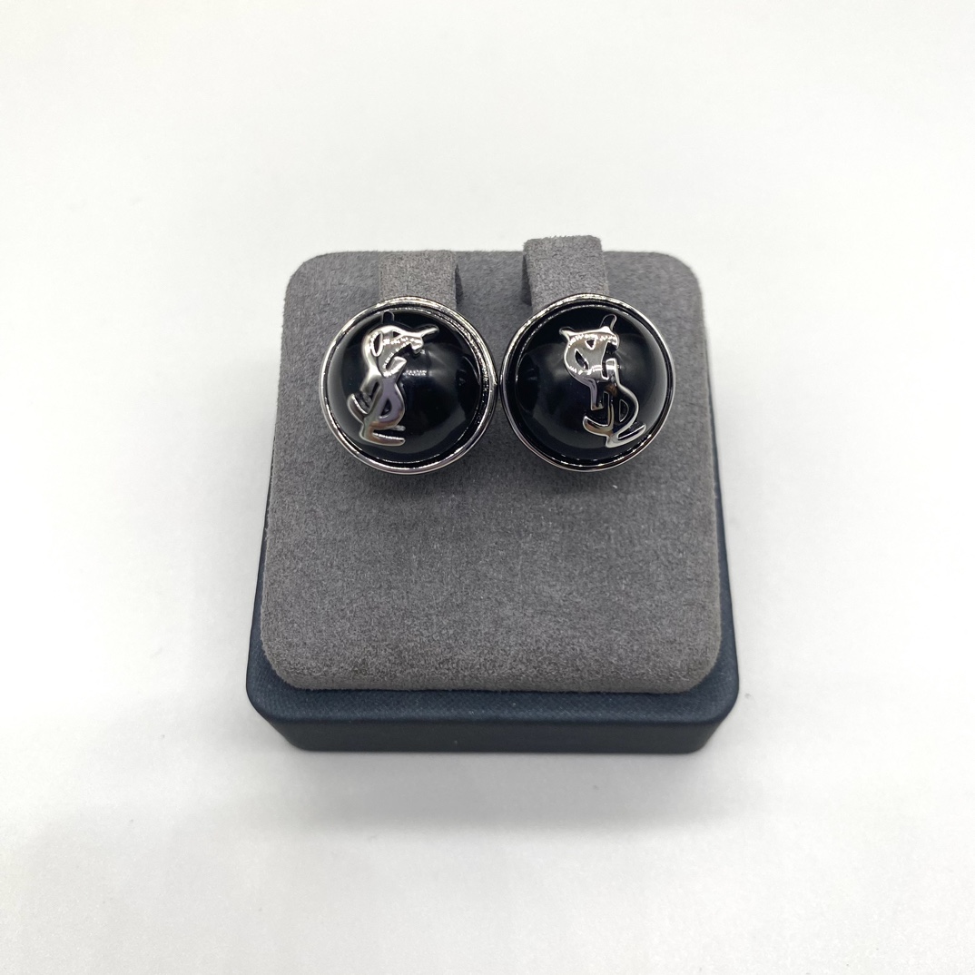High   Quality  Fashion    Earring   07137353