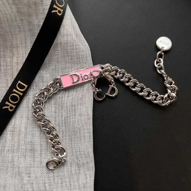 High   Quality   Fashion    Bracelet    01117