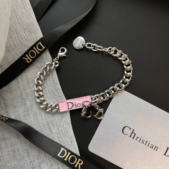 High   Quality   Fashion    Bracelet    01117