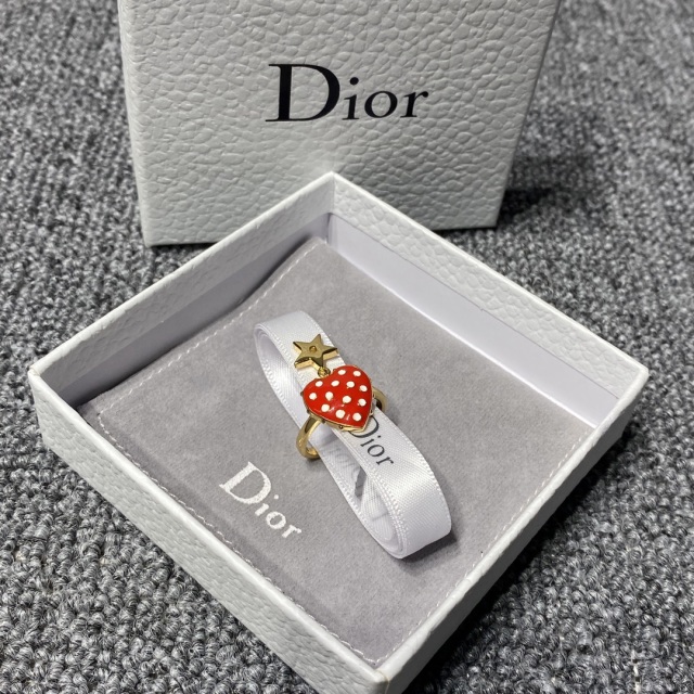 High   Quality  Fashion   Ring  09156151