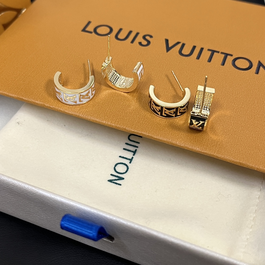 High   Quality   Fashion    Earring   01977