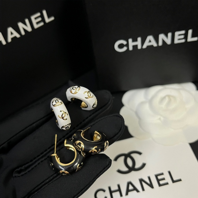 High   Quality   Fashion    Earring   01980