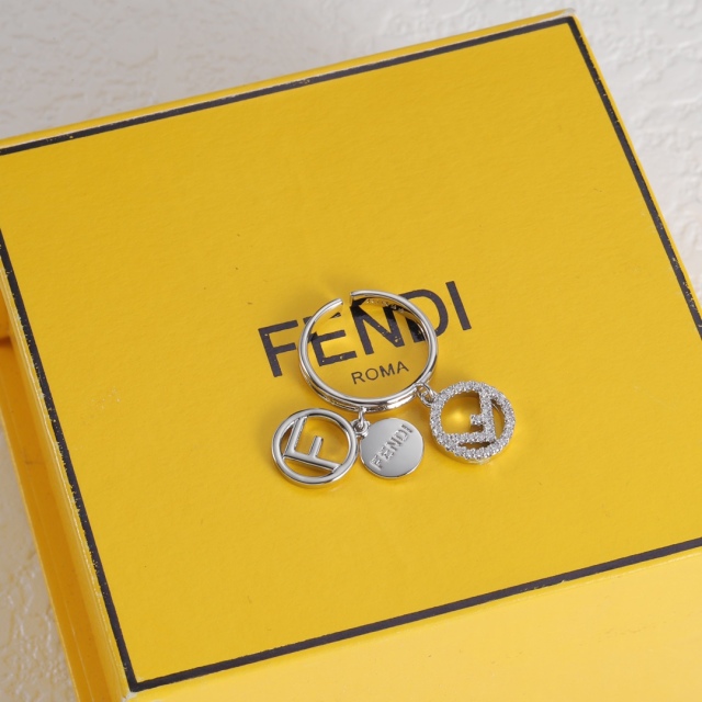 High   Quality  Fashion    Ring    07137462