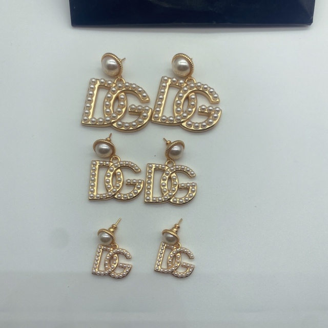 High   Quality  Fashion    Earring  07137443