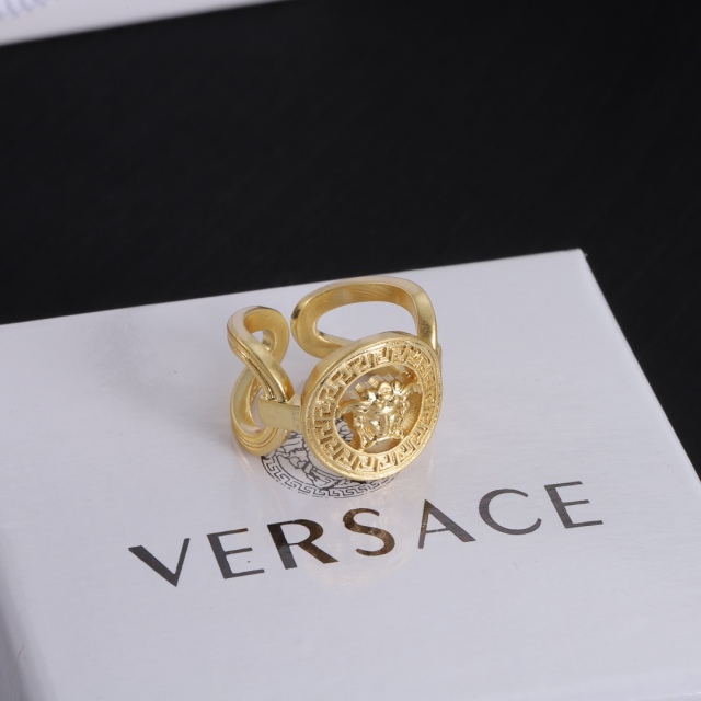High   Quality  Fashion   Ring   07137497