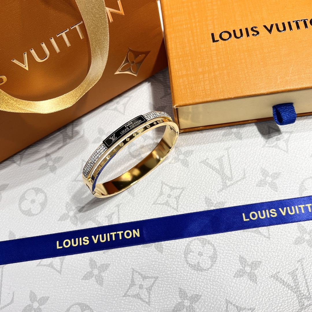 High   Quality   Fashion    Bracelet  01317