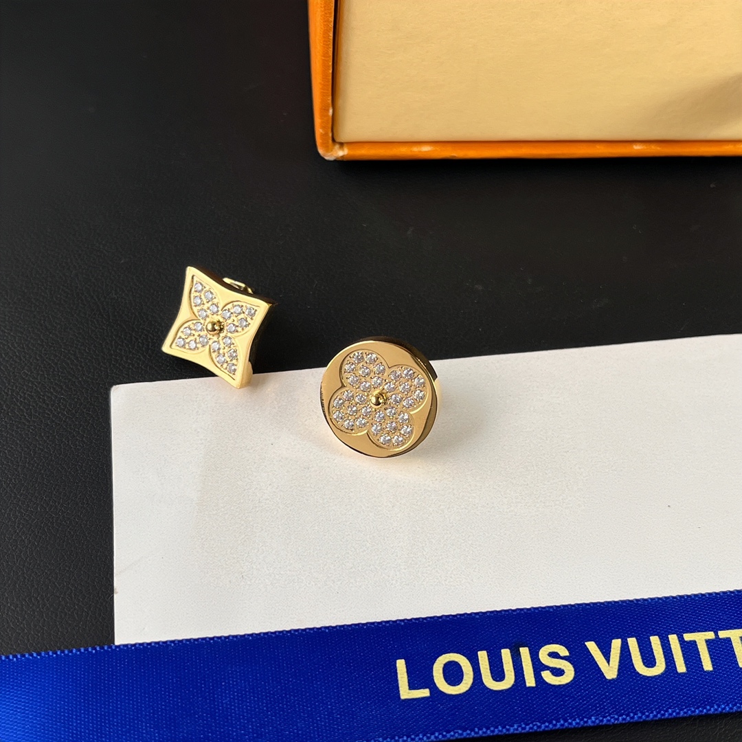 High   Quality   Fashion    Earring  01405