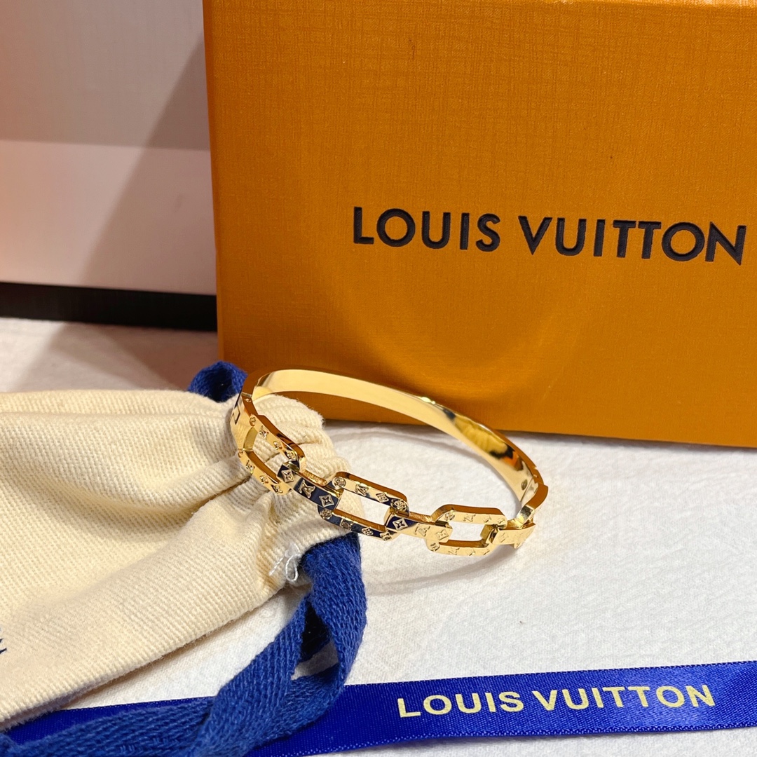 High   Quality   Fashion    Bracelet  01296