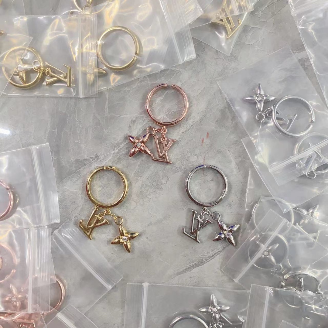 High   Quality  Fashion   Ring    07137669