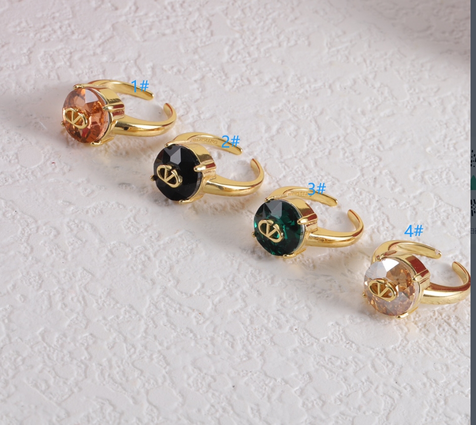 High   Quality  Fashion    Ring   07137688