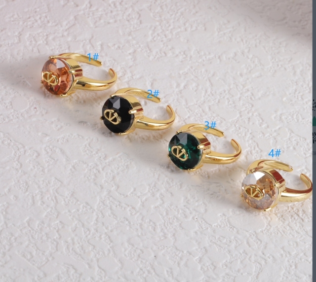 High   Quality  Fashion    Ring   07137688