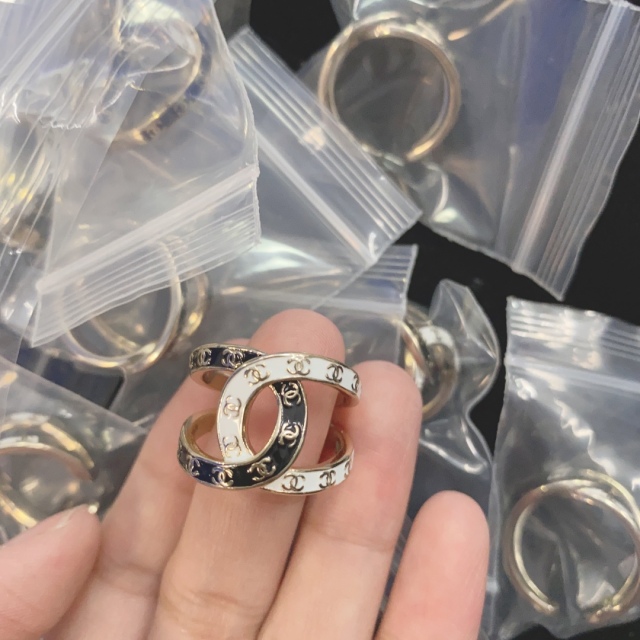 High   Quality  Fashion    Ring   07137715