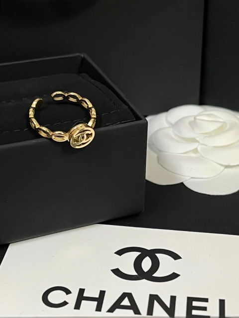 High   Quality   Fashion    Ring   01104