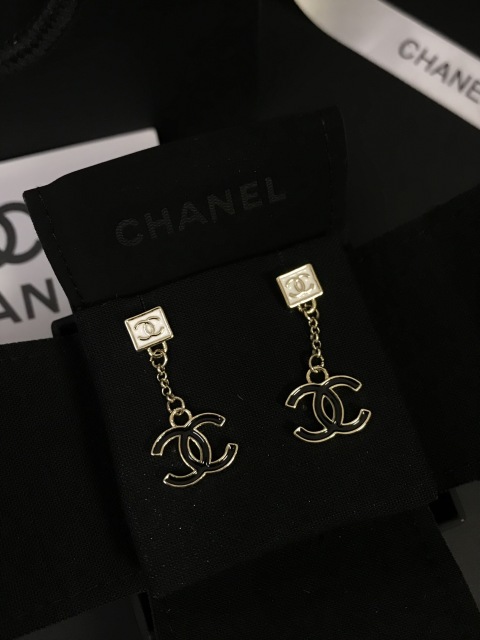 High   Quality   Fashion    Earring   01987