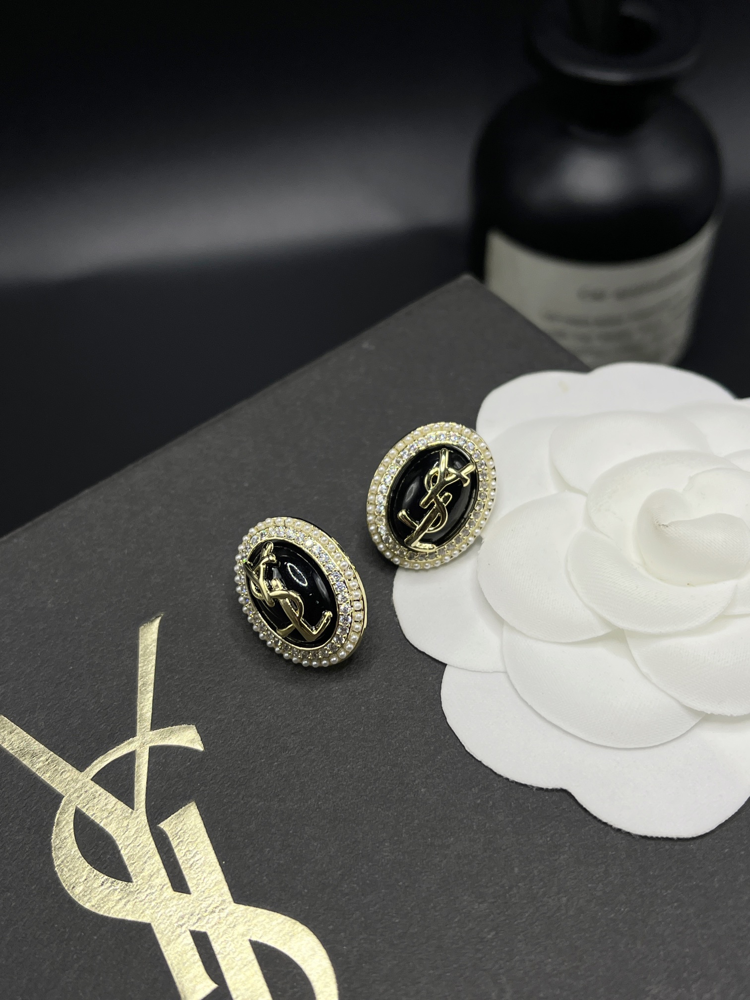High   Quality   Fashion    Earring   01985