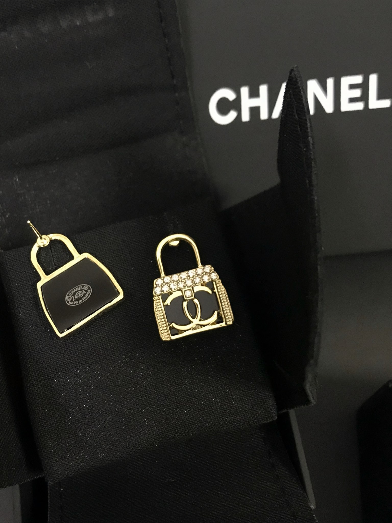High   Quality   Fashion    Earring   01990