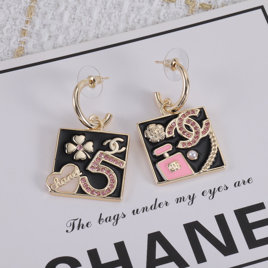 High   Quality  Fashion     Earring   07138034