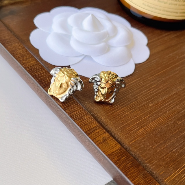 High   Quality   Fashion    Earring   01827