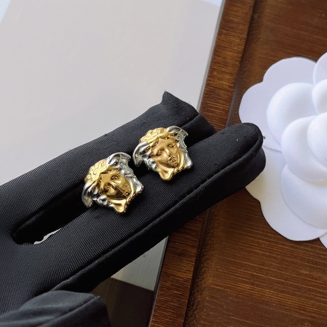 High   Quality   Fashion    Earring   01827