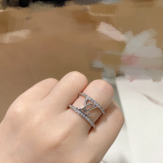 High   Quality  Fashion     Ring   07138022